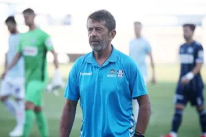 ΘΕΜΑ με Γιάννη Πετράκη