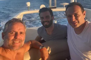 Ποδοσφαιρική παρέα στο σκάφος