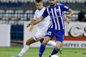 "Κάπτεν" και Λάζαρος σφράγισαν μια... αγχωτική νίκη (φώτος)