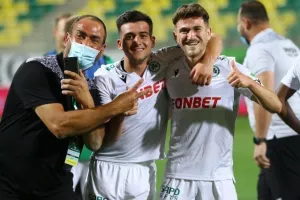 Επιστρέφει, στο γήπεδο που... επέστρεψε! (Φώτος)