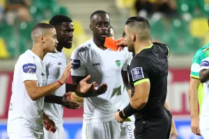 Αντίδραση... Σαμπίνια: "Παιχνίδι με αδικίες αλλά θα παλέψουμε"