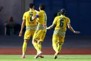 Γαλάζιο το ντέρμπι με ανατροπή και 3 στα 3 ο Απόλλωνας! (φώτος)