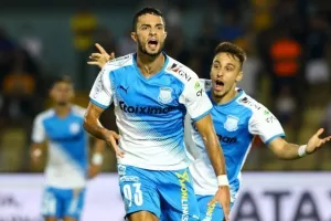 Γαλάζιο το ντέρμπι με ανατροπή και 3 στα 3 ο Απόλλωνας! (φώτος)