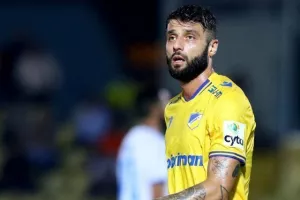 Γαλάζιο το ντέρμπι με ανατροπή και 3 στα 3 ο Απόλλωνας! (φώτος)