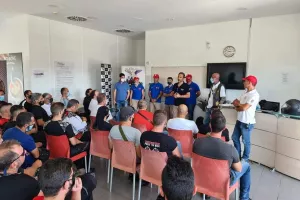 Πέντε εκπαιδευτικά προγράμματα οδήγησης μοτοσυκλέτας 