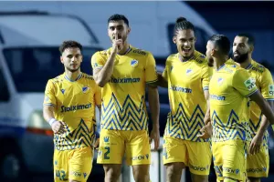 Ζήτησε… "σιωπή" ο Καρώ (φώτος)