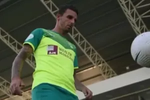 Ανυπομονεί...