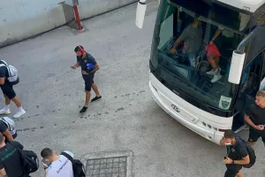 Η άφιξη του Ολυμπιακού (Φώτος/Βίντεο)