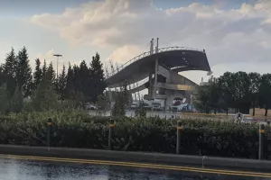 ΩΡΑ 17:55/ Συννεφιά και ελαφριά βροχόπτωση (Φώτος)