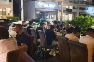 Το δείπνο που παρέθεσε στο ποδοσφαιρικό τμήμα ο Μιλόγεβιτς