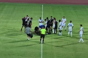 Απρόοπτο με Βαρέλα/ Χτύπημα στο κεφάλι - Έφυγε με ασθενοφόρο (Φώτος/Βίντεο)