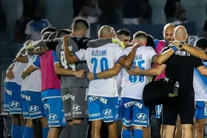 Απόλλωνας με "More than a team"! (Φώτο)