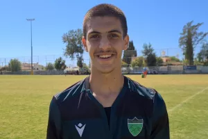 "Να φτάσω όσο πιο ψηλά μπορώ και να παίξω στην πρώτη ομάδα"