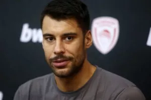 Πρίντεζης: «Ο Ολυμπιακός δεν έχει το μεγαλύτερο μπάτζετ και είναι σημαντική η ομοιογένεια»