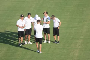 Κύπρου και Βασιλείου χάρισαν το πρώτο τρίποντο! (Φώτος)