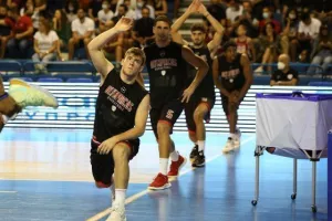 ΟΠΑΠ Νεόφυτος Χανδριώτης/Ήττα στο τελευταίο ο Ολυμπιακός (φώτος)