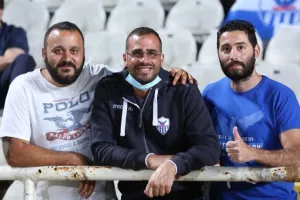 Με το αριστερό... η επιστροφή (Φώτος)