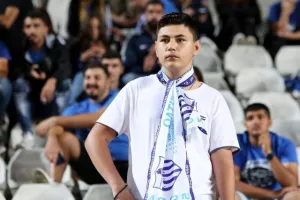 Με το αριστερό... η επιστροφή (Φώτος)