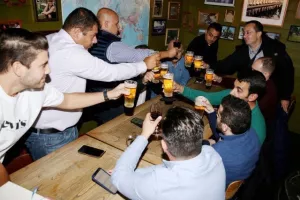Βράδυ στην Γάνδη με... βελγική μπύρα (φώτος)