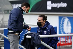 Κουβέντα με Λάζαρο