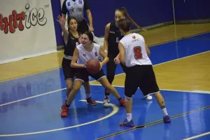 Επιτέλους δράση! (Προκήρυξη)