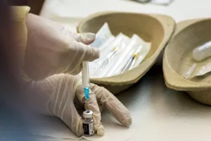 Μετά τις ειδικές ομάδες, πάμε όλοι για 3η δόση;