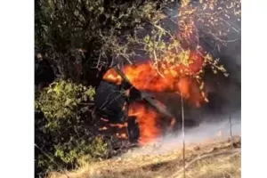 Αυτοκίνητο πήρε φωτιά στο Ράλλυ Κύπρος (βίντεο)