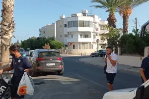 ΦΩΤΟΣ/Στο γήπεδο οι βυσσινί