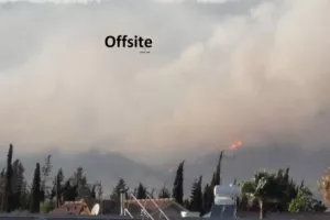 Κοντά σε σπίτια η φωτιά στη Λεμεσό (ΦΩΤΟΣ - ΒΙΝΤΕΟ)