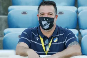Πετεβίνος για διαιτησία: "Η κορυφή του παγόβουνου/Κάναμε αρκετή υπομονή" (Σχόλιο για μεταγραφή)