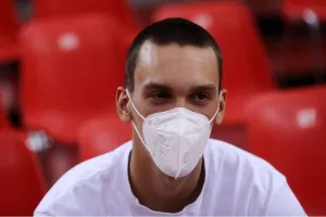 Ολυμπιακός: Ο Ποκουσέβσκι στο ΣΕΦ για το φιλικό με το Λαύριο