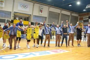 Το Λαύριο στη θέση της Μακάμπι