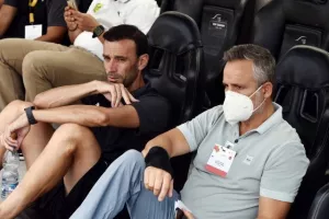Άλλη ομάδα!