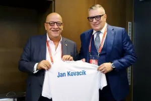 ΦΩΤΟΡΕΠΟΡΤΑΖ από το Národný futbalový štadión