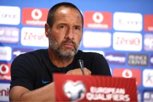 Φαν Σιπ: "Να τα δώσουμε όλα για τη χώρα με τη Σουηδία και μετά να κοιταχτούμε στα μάτια"