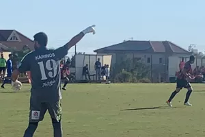 "Ανεβαίνει" με... Σιλβέστρο!