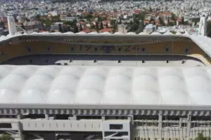 ΑΕΚ: «Κιτρινίζουν» οι εξέδρες στην «Αγιά Σοφιά» 