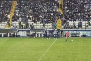 ΤΡΙΠΛΗ από Τιμούρ