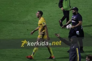 Τα "έψαλλε" στους διαιτητές ο Σόουζα (φώτος)