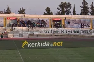 Η ΘΥΡΑ 9... έμεινε στο γήπεδο/"Δεν φεύγουμε απ' εδώ!"