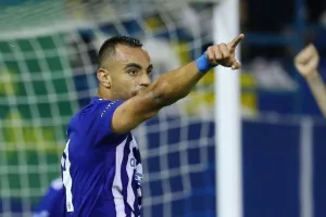 Ζήτησε on-field review ο Κορρέα!
