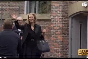 Δυο ξεχωριστά στοιχεία για την Amanda!
