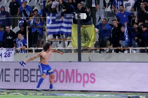 Πανηγύρια στη Νότια- Έριξε τη φανέλα ο Ουάρντα (φώτος)