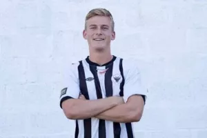 Ο “Dr. Football” της ΠΑΕΕΚ: Ο… celebrity Πρόσεκ, ο ρόλος του Έσσελινγκ και η αναφορά στην Κερύνεια