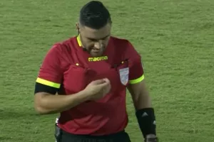 Ο Κουμή στο Τάσος Μάρκου