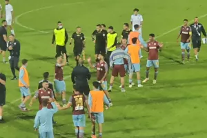 Μπαλάρα... αλλά αγχωτική νίκη για ΕΝΠ