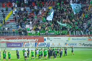 Με τον κόσμο τους!
