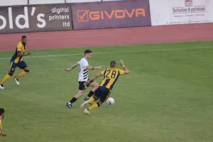 ΓΚΟΛ (εξαιρετικό) στα 32 δευτερόλεπτα!! (φώτος)