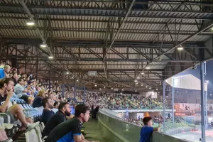 Η Δυτική, η... μεγαλύτερη προσέλευση και τα εισιτήρια (φώτος)