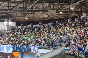 Η Δυτική, η... μεγαλύτερη προσέλευση και τα εισιτήρια (φώτος)